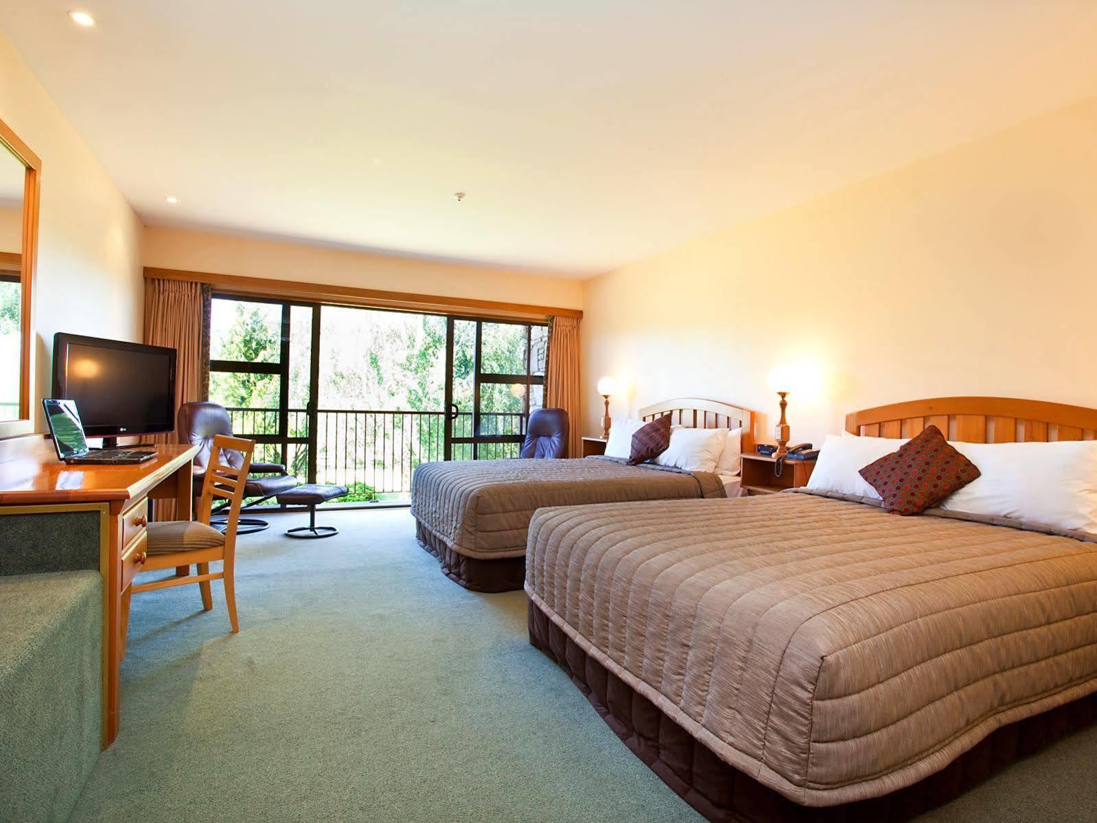 Distinction Mackenzie Country Hotel Twizel Ngoại thất bức ảnh